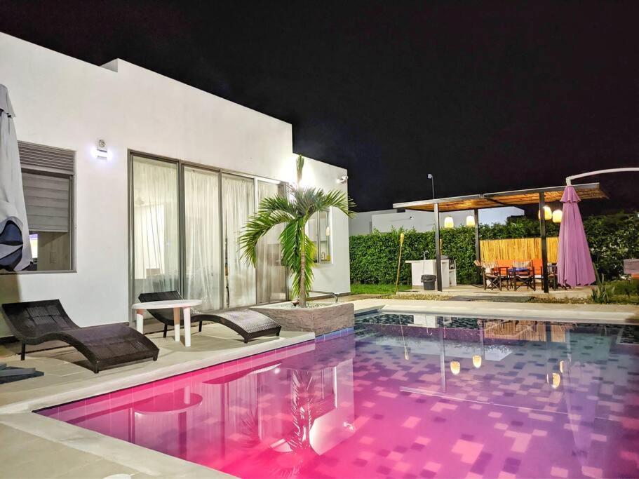 Casa Palma Roja Boutique , Piscina Privada Villa Carmen de Apicalá Eksteriør billede