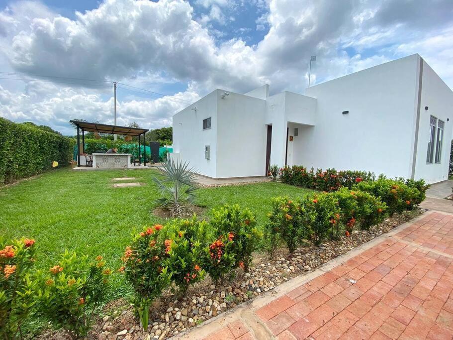 Casa Palma Roja Boutique , Piscina Privada Villa Carmen de Apicalá Eksteriør billede