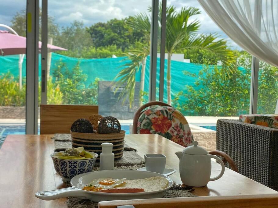 Casa Palma Roja Boutique , Piscina Privada Villa Carmen de Apicalá Eksteriør billede