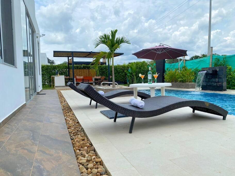 Casa Palma Roja Boutique , Piscina Privada Villa Carmen de Apicalá Eksteriør billede