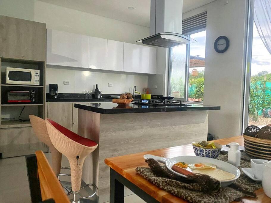 Casa Palma Roja Boutique , Piscina Privada Villa Carmen de Apicalá Eksteriør billede